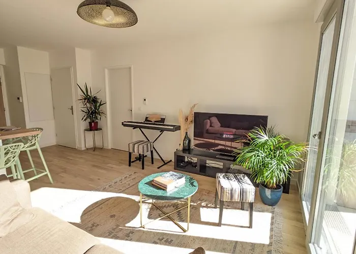 Appartement De Standing Avec Jardin