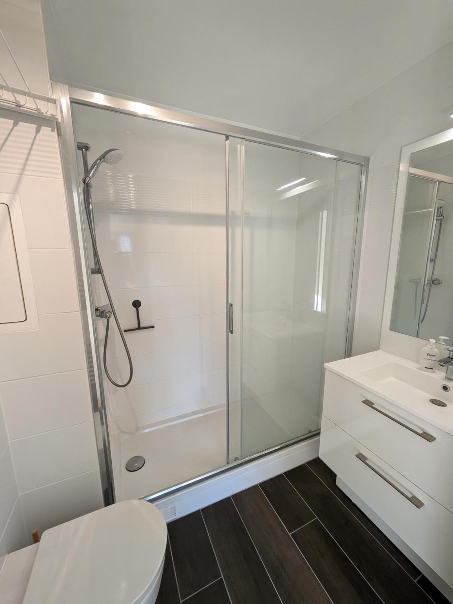 Apartment De Standing Avec Jardin Clamart