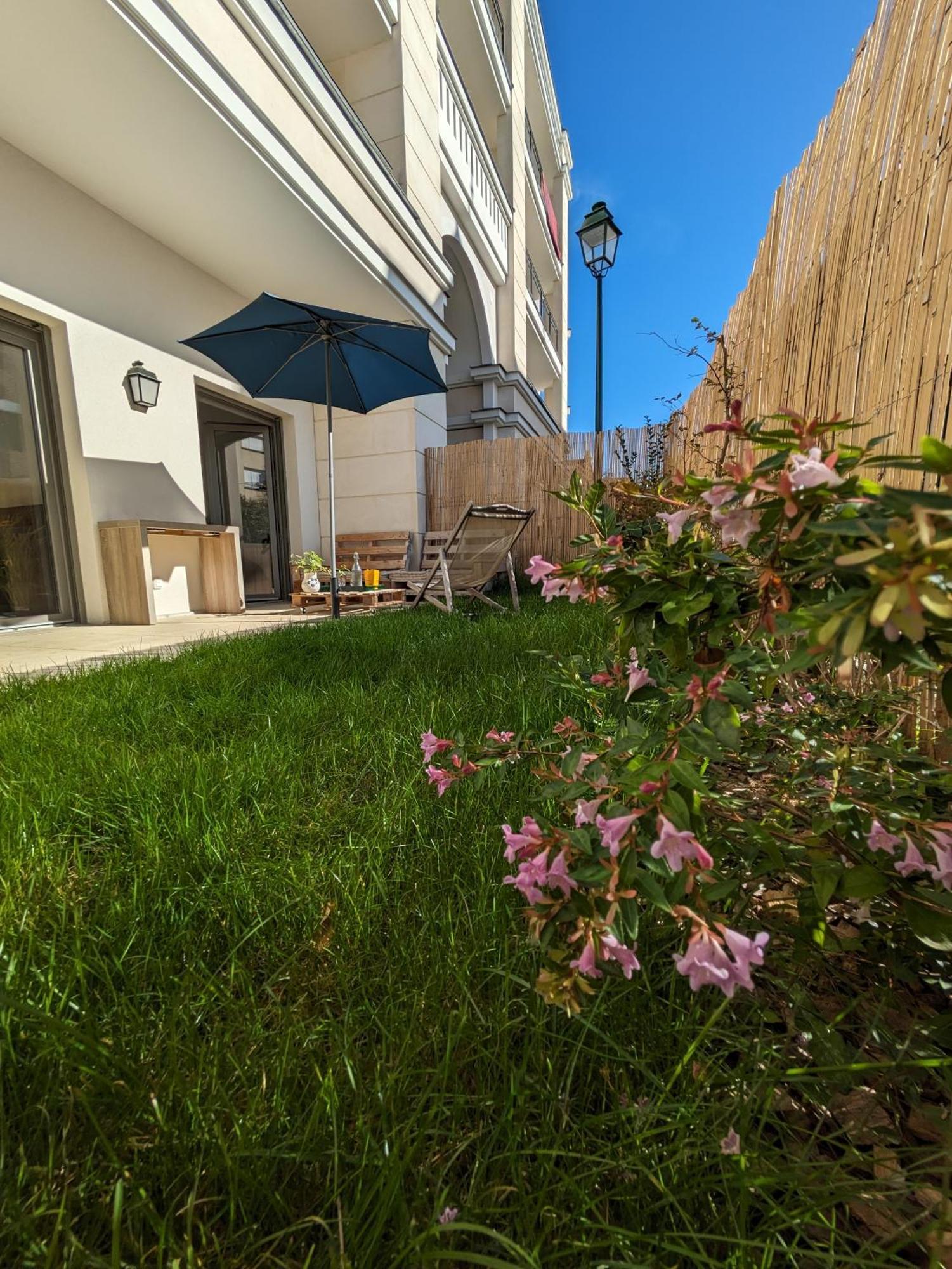 Apartment De Standing Avec Jardin